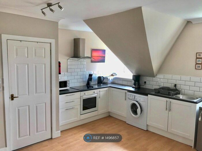 1 Bedroom Flat To Rent In Miller Road, Oban, PA34