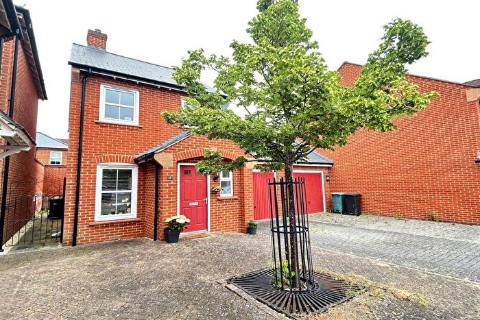 2 Bedroom House To Rent In Sherfield Park, Basingstoke, RG27