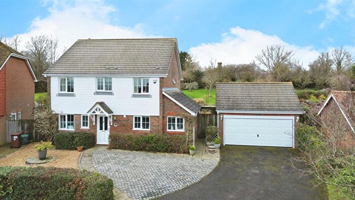 4 Bedroom Detached House For Sale In High Meadow, Northiam, TN31