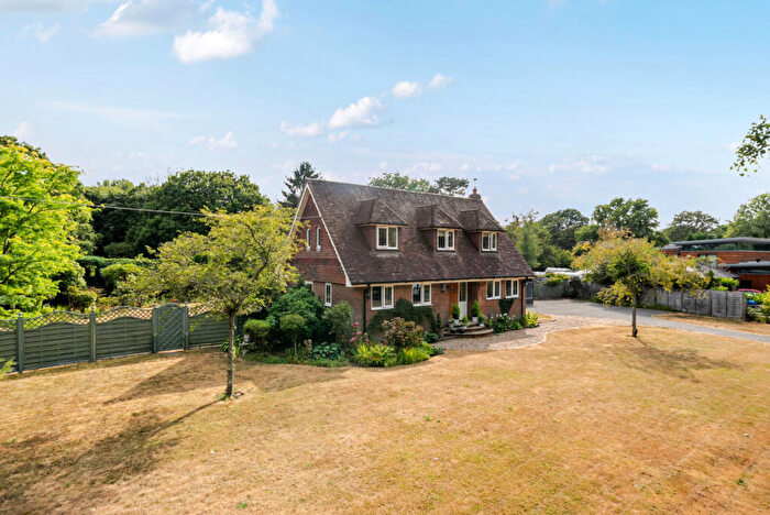 3 Bedroom Detached House For Sale In Horsham Lane, Ewhurst, GU6