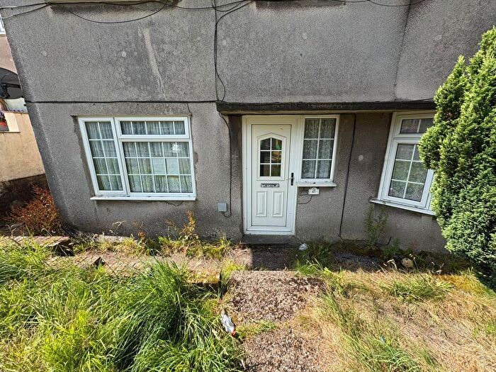 2 Bedroom Flat For Sale In Lime Grove, Neath, SA11