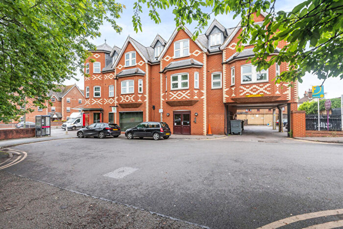 2 Bedroom Apartment To Rent In Church Road, Guildford, GU1
