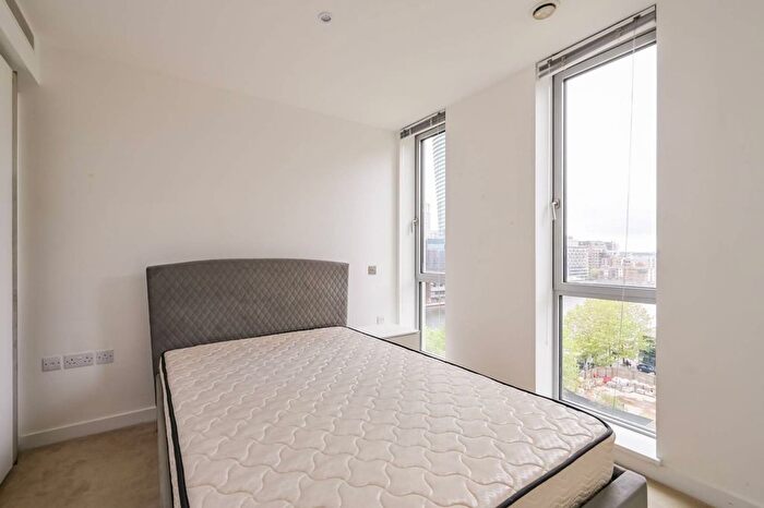 2 Bedroom Flat To Rent In Pan Peninsula, Canary Wharf, London, E14