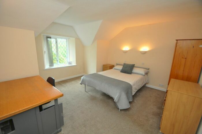 5 Bedroom Detached House To Rent In Park Crescent, Falmouth TR11