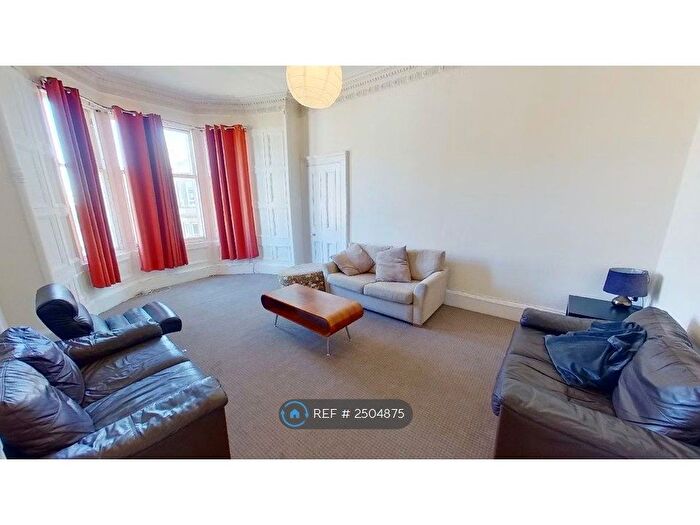 6 Bedroom Flat To Rent In Polwarth Gardens, Edinburgh, EH11