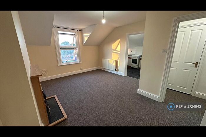1 Bedroom Flat To Rent In London Road, Gloucester, GL1