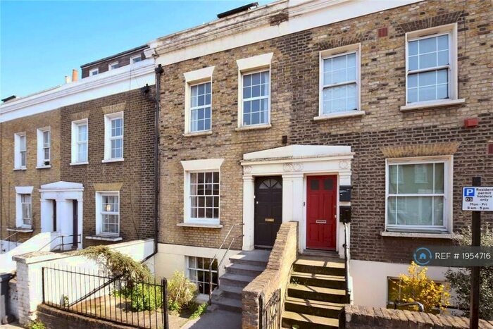 2 Bedroom Maisonette To Rent In Florence Road, London, SE14