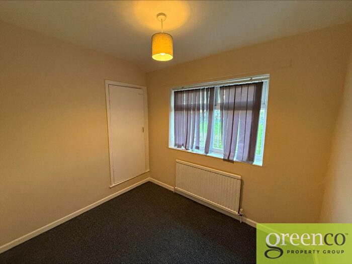 4 Bedroom Semi-Detached House To Rent In Parkway, Little Hulton, Salford, M38