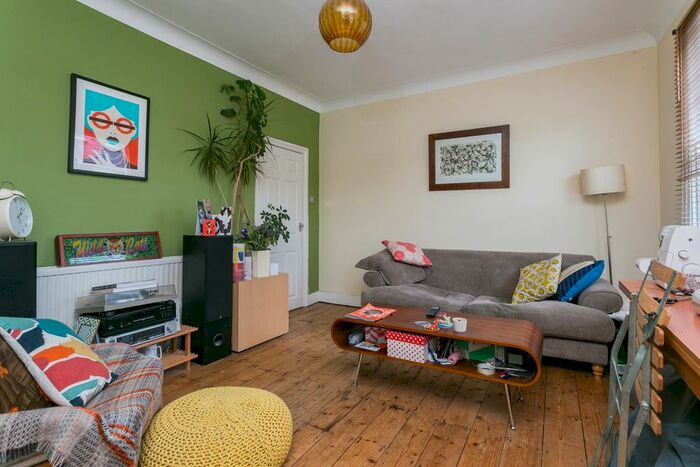 1 Bedroom Flat To Rent In Choumert Road, London, SE15