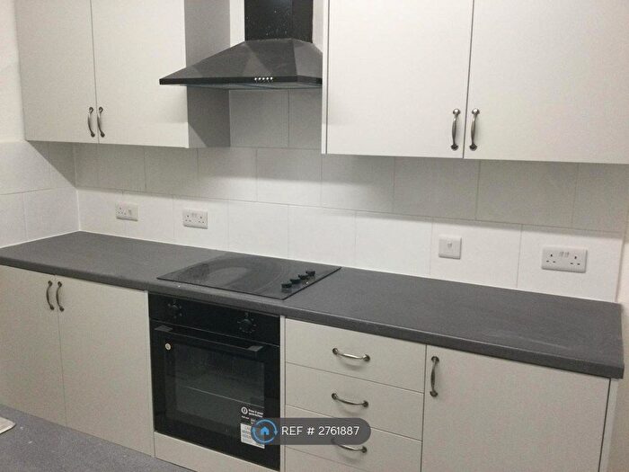 1 Bedroom Flat To Rent In Eastborough, Scarborough, YO11