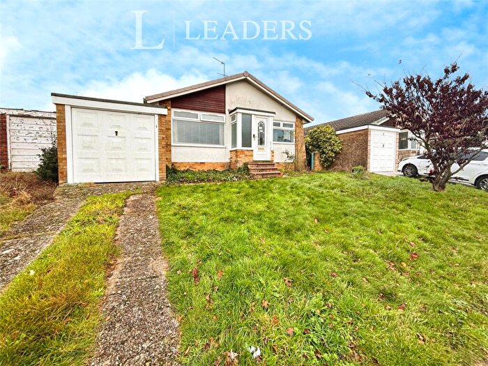 2 Bedroom Bungalow For Sale In Maytree Gardens, Waterlooville, Hampshire, PO8