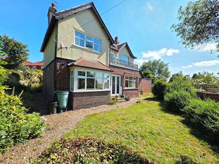 3 Bedroom Detached House For Sale In Kirkwood, Kirk Balk, Hoyland, Barnsley, S74