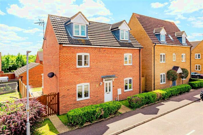 4 Bedroom Detached House To Rent In Chedington Close, Barton Seagrave, Kettering, Northamptonshire, NN15