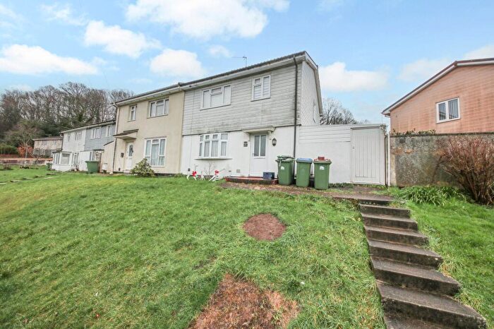 3 Bedroom Semi Detached House For Sale In Rossington Avenue, Bitterne, SO18