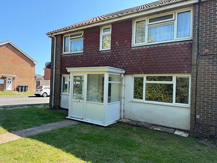 2 Bedroom Flat To Rent In Buci Crescent, Shoreham-by-Sea, BN43