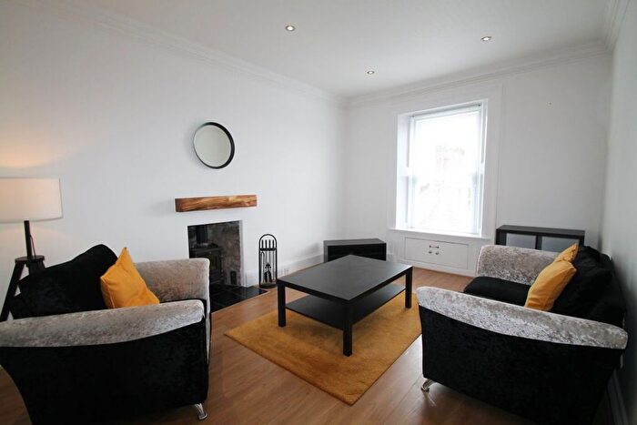 2 Bedroom Flat To Rent In Castle Street Flat, Montrose, Angus, DD10