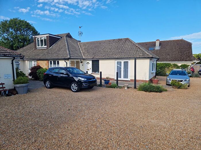 3 Bedroom Bungalow To Rent In Victory Avenue, Horndean, PO8