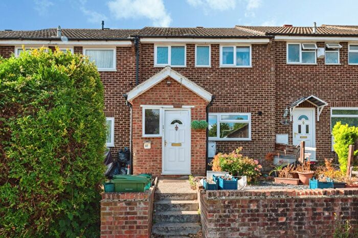 3 Bedroom Terraced House For Sale In Caxton Close, Longfield, Kent, DA3