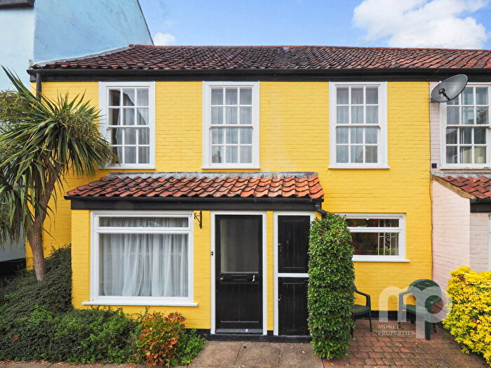 2 Bedroom Terraced House For Sale In Strangers Court, Ever Imagined Living Right In The Heart Of A Fine City? Pottergate, Norwich, NR2