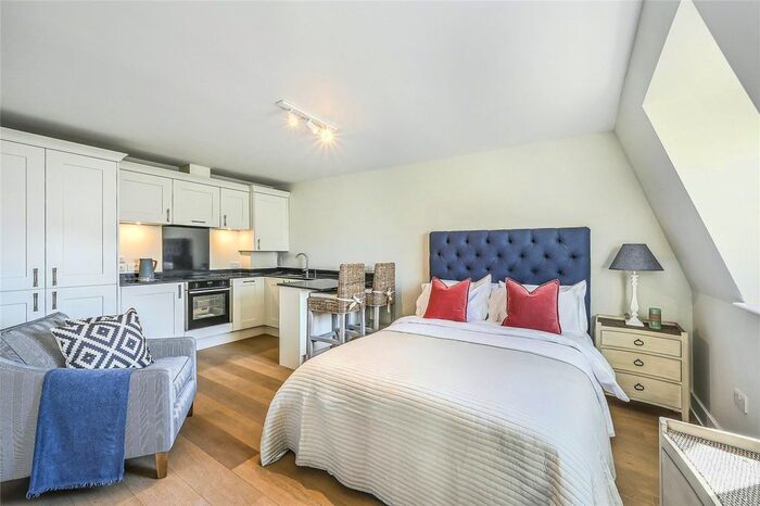 Studio To Rent In Cornwall Gardens, South Kensington, London, SW7