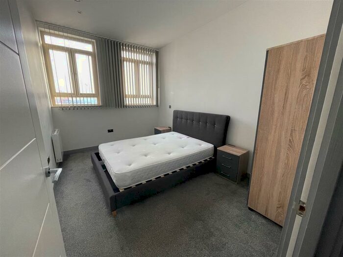 2 Bedroom Flat To Rent In St. Sepulchre Gate, Doncaster, DN1