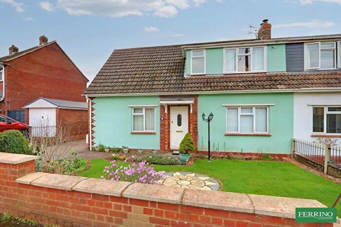 2 Bedroom Bungalow For Sale In Kimberley Drive, Lydney, Gloucestershire., GL15