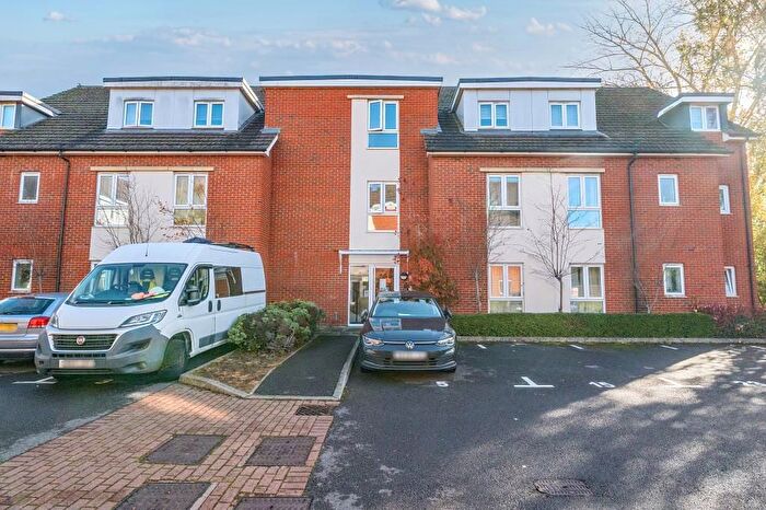 2 Bedroom Flat To Rent In Egrove Close, Off Abingdon Road, OX1