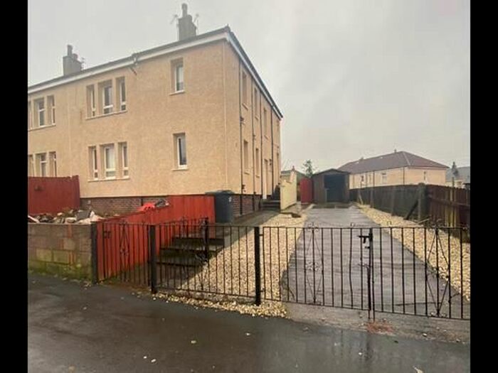 2 Bedroom Flat To Rent In Netherhill Road, Paisley, PA3