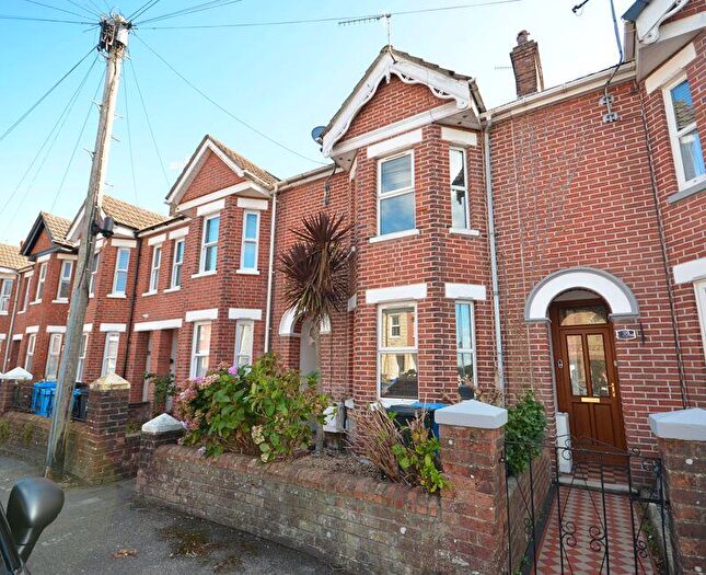 3 Bedroom Terraced House To Rent In St. Margarets Road, Poole, BH15