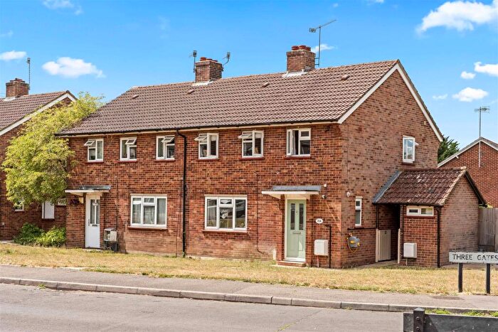 1 Bedroom Maisonette For Sale In Three Gates, Guildford, GU1