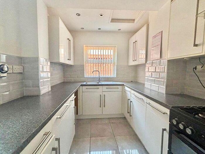 2 Bedroom House To Rent In July Road, L6