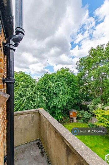 1 Bedroom Flat To Rent In Constantine Road, London, NW3