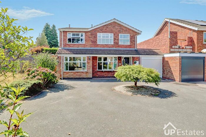 4 Bedroom Detached House For Sale In Elmdene Close, Wolston, Coventry, CV8