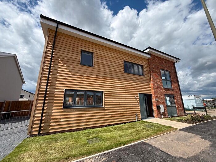 4 Bedroom Detached House For Sale In Graven Hill Road, Ambrosden, Bicester, OX25