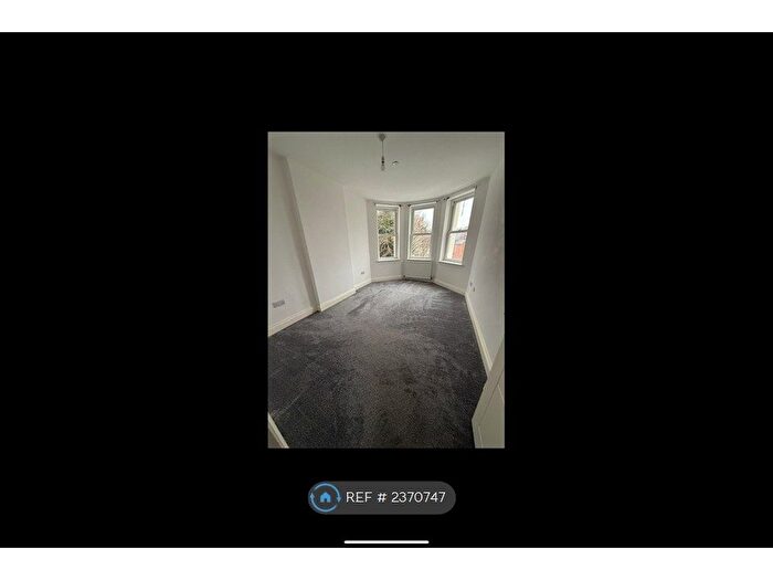 2 Bedroom Flat To Rent In Beauchamp Court, Eastbourne, BN21
