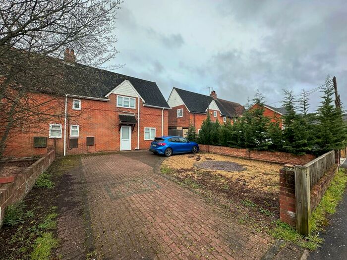 3 Bedroom House To Rent In Oakmount Road, Chandlers Ford, SO53