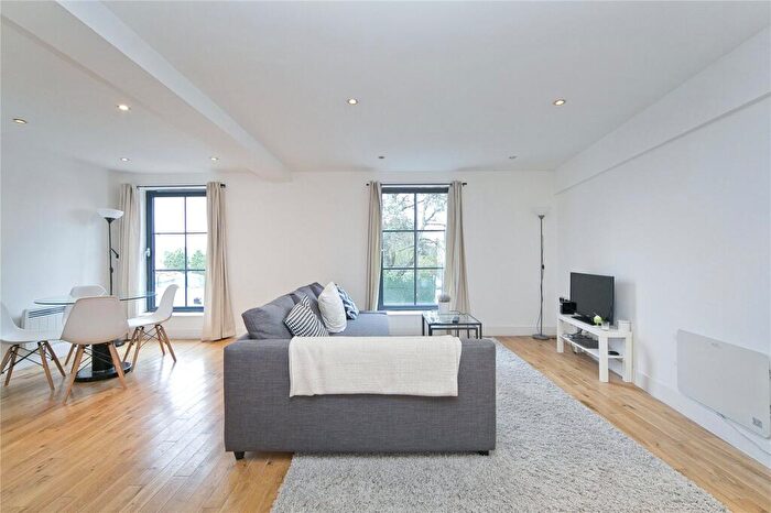 2 Bedroom Flat To Rent In York Way, Hillmarton Conservation Area, N7