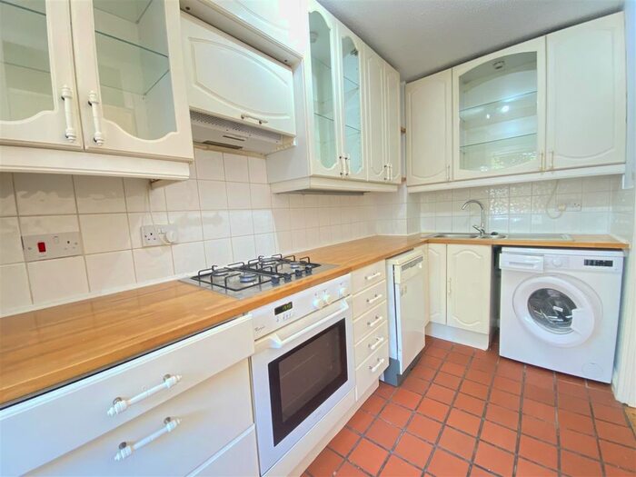 2 Bedroom Maisonette To Rent In Holm Oak Close, London, SW15