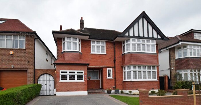 6 Bedroom Detached House For Sale In Beaufort Road, Ealing, W5