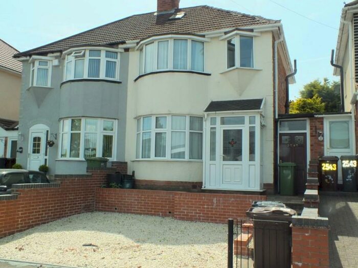 3 Bedroom Semi-Detached House To Rent In Coventry Road, Sheldon, Birmingham, B26