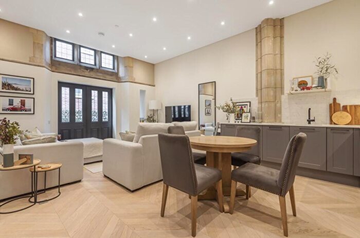 1 Bedroom Flat To Rent In Holden Road, Woodside Park, N12