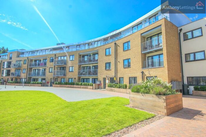 1 Bedroom Apartment To Rent In Smeaton Court, Hertford, SG13