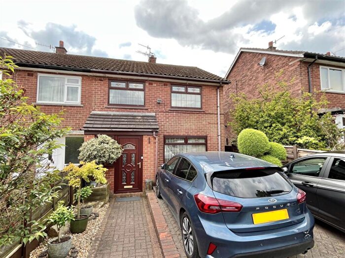 3 Bedroom Semi-Detached House For Sale In Church Road, Hollingworth, SK14