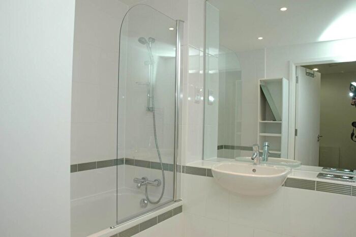 1 Bedroom Flat For Sale In Eden Grove, , Holloway, London, N7