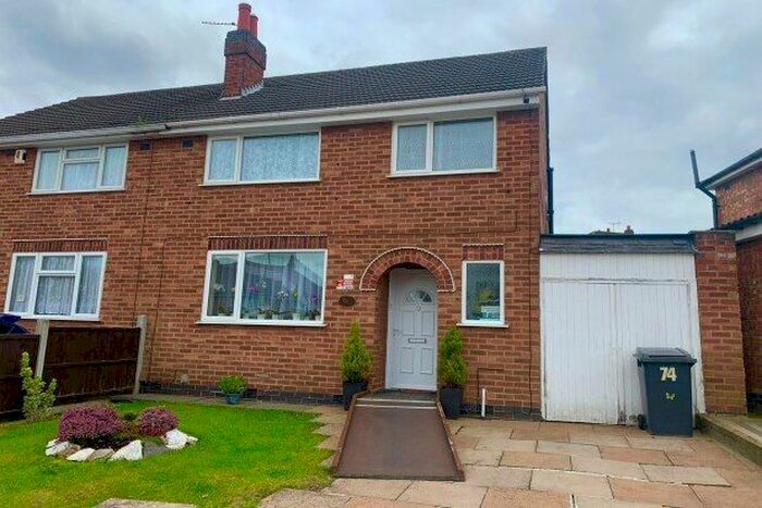 3 Bedroom Semi-Detached House To Rent In Heacham Drive, Leicester, LE4