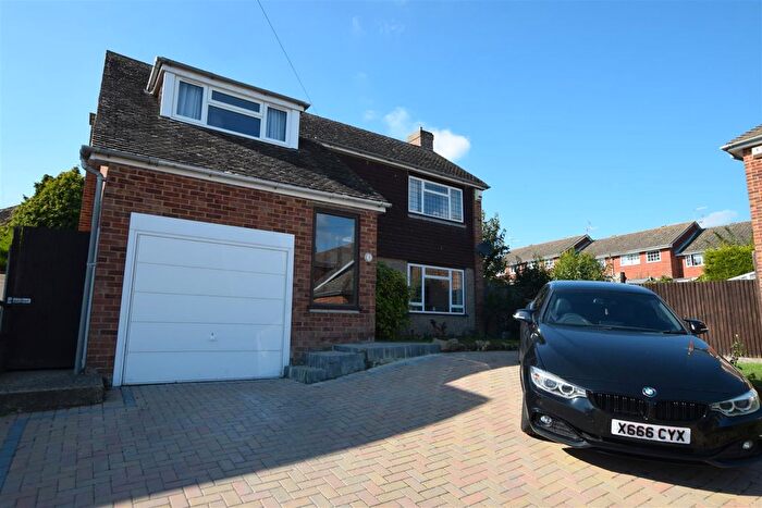 3 Bedroom Detached House To Rent In The Spinney, Bexhill-On-Sea, TN39