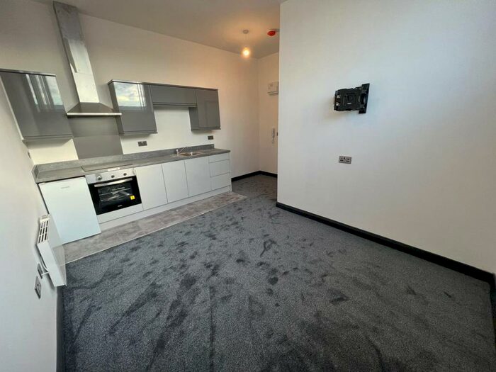 Flat To Rent In West Road, Harlow, CM20