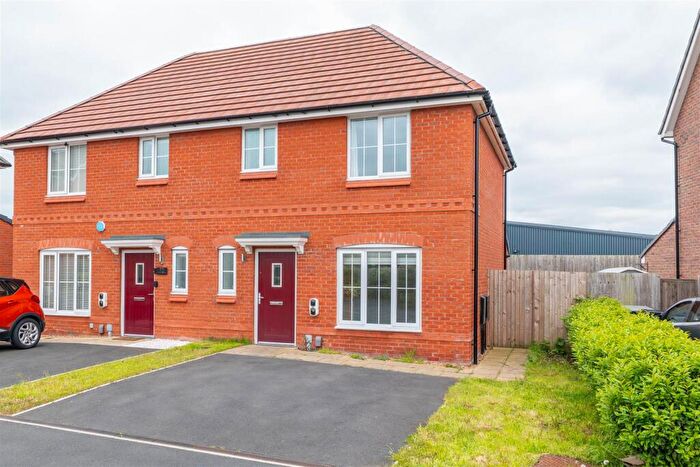 3 Bedroom Semi-Detached House For Sale In Spinners Avenue, Bamber Bridge, Preston, PR5