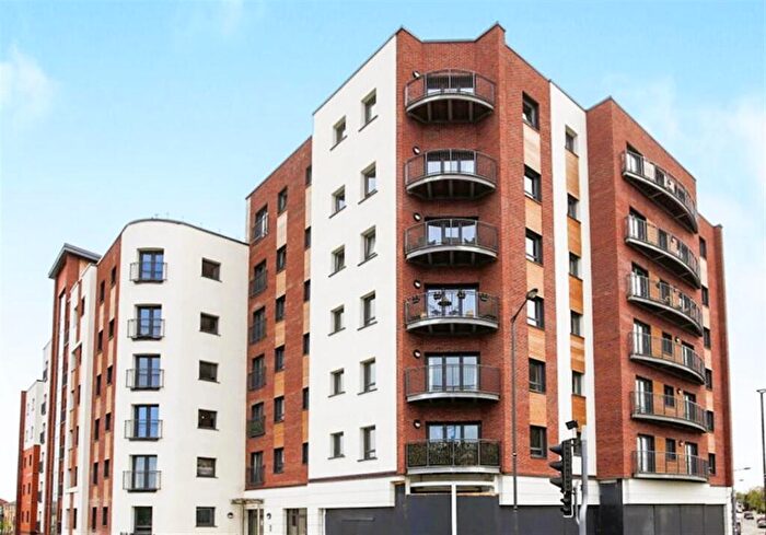 2 Bedroom Flat For Sale In Hawksbill Way, Peterborough, PE2