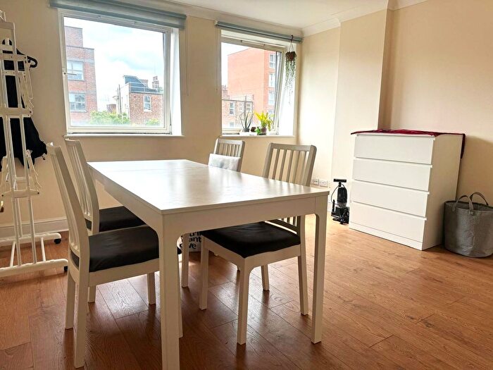 2 Bedroom Flat To Rent In Regency Street, London, SW1P